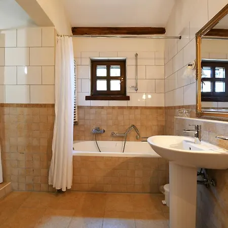 Vranje Selo By Istarski Dvori Villa Vižinada